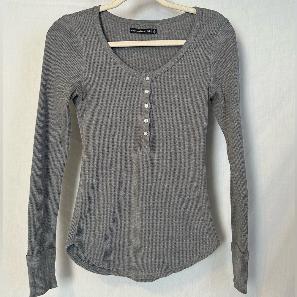 Abercrombie waffle knit shirt